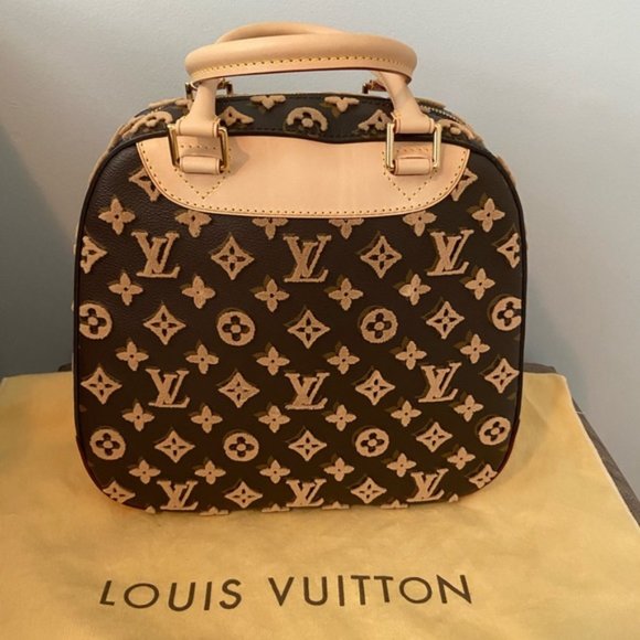 Authentic Louis Vuitton Limited Edition Deauville Tuffetage - Picture 2 of 10